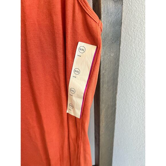 Universal Threads Tank NWT - Picture 2 of 5